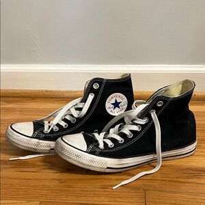 Converse Black and White High-Tops size 9.5